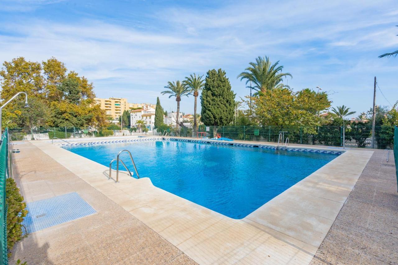 Holiday Rentals Piscina, Playa Parking A 5 Min Caminando Del Puerto De Benalmádena Exterior photo